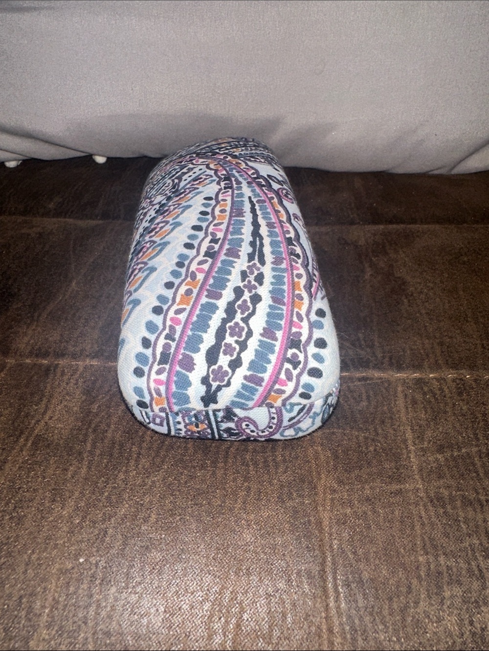 Vera Bradley Retired Provence Paisley Hard Clamshell Eyeglass Case only - Picture 4 of 6